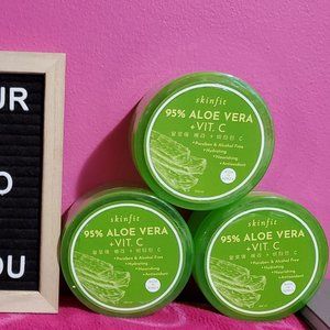 Aloe Vera soothing gel and mists